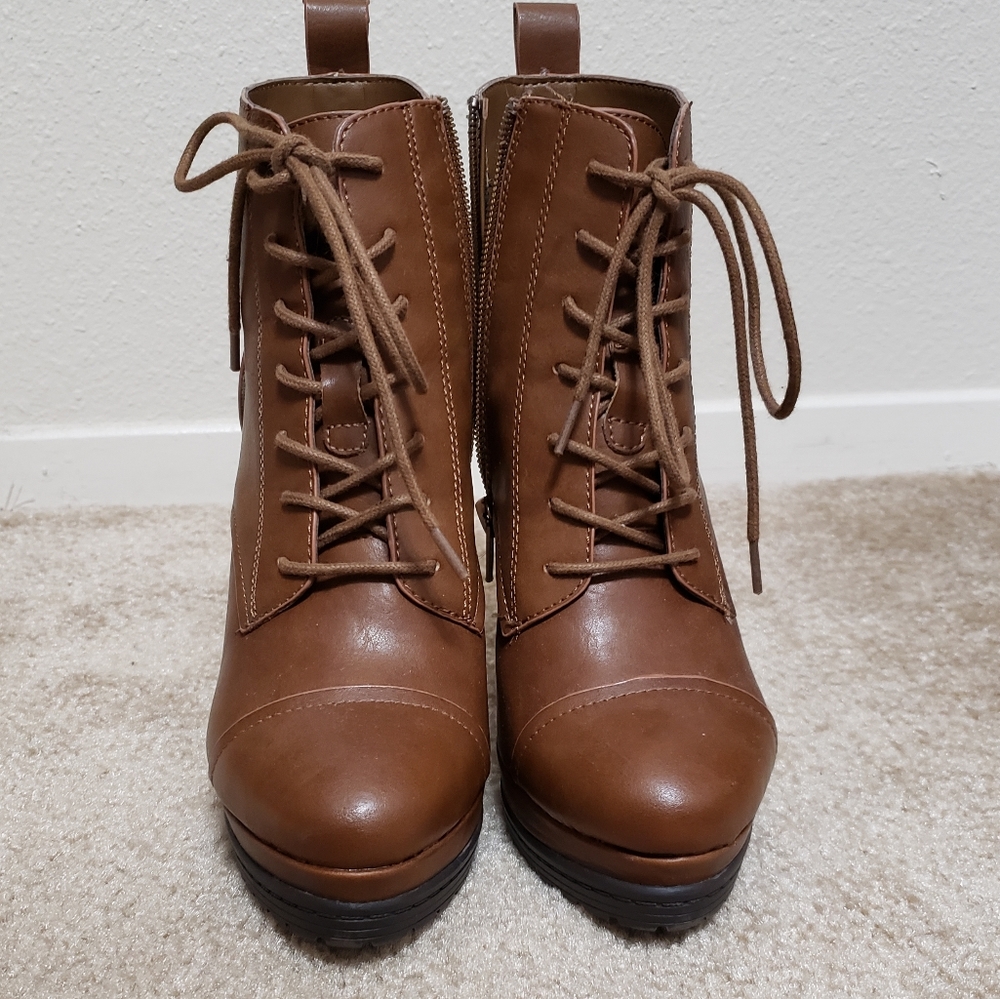 Forever 21 boot heels - Picture 2 of 6